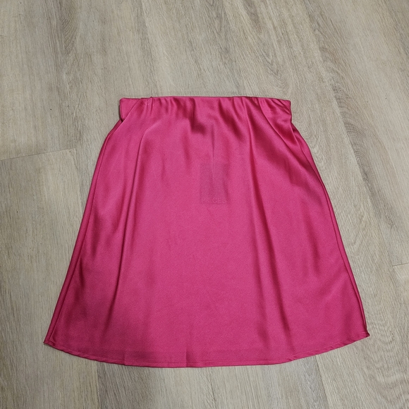 PIECES NWT Fuchsia Pink Satin Mini Skirt High Waisted A-Line Size Sm - Picture 2 of 5